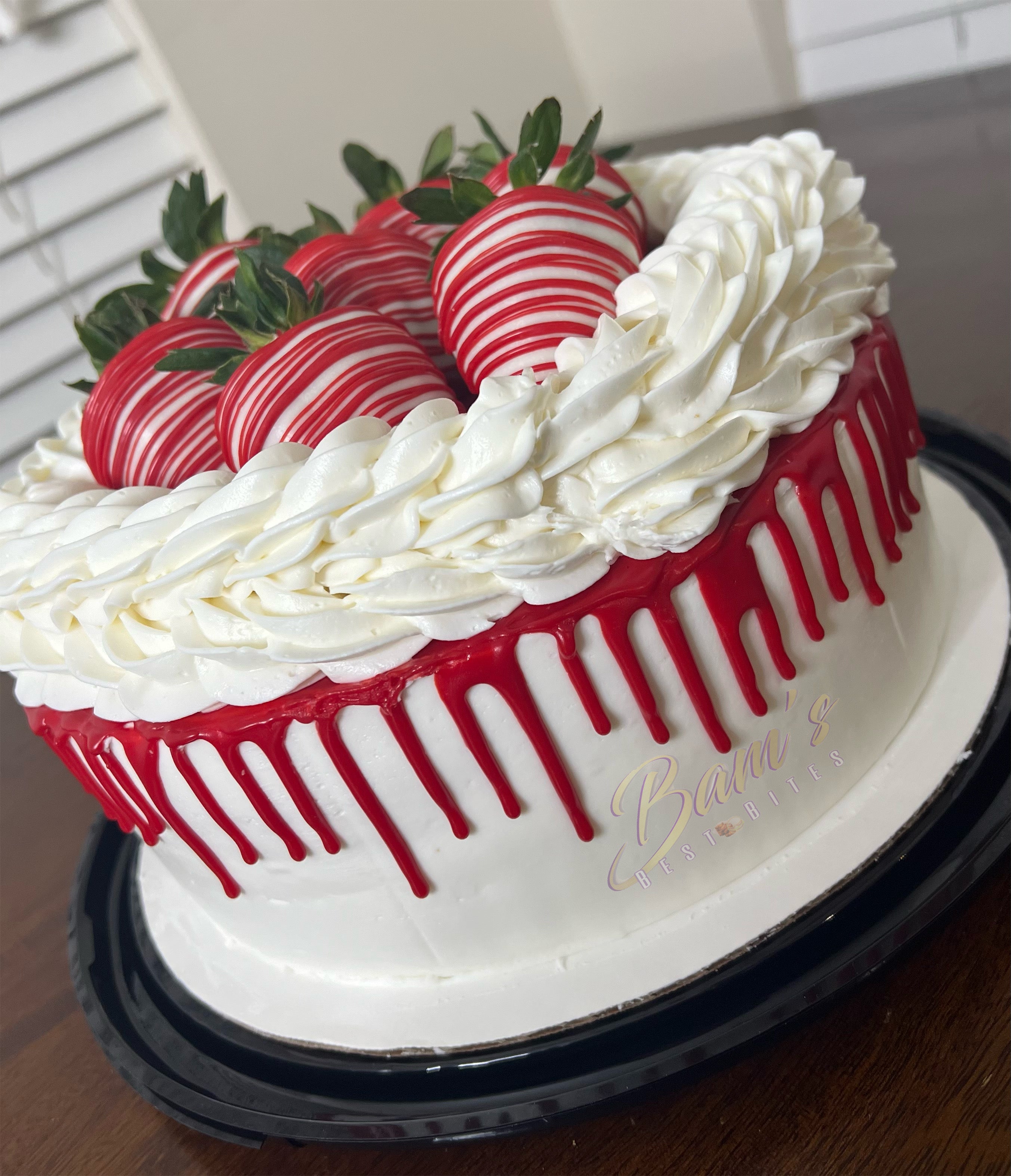 Sweetheart Cake w. Berries on Top