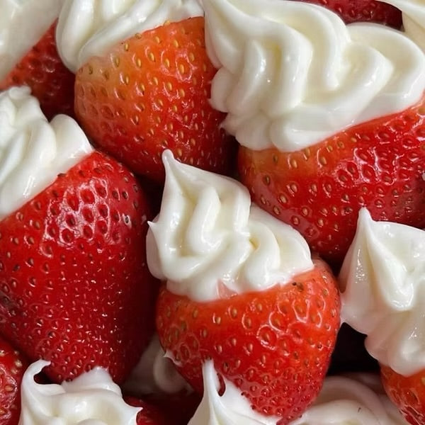 Cheesecake Stuffed Berries