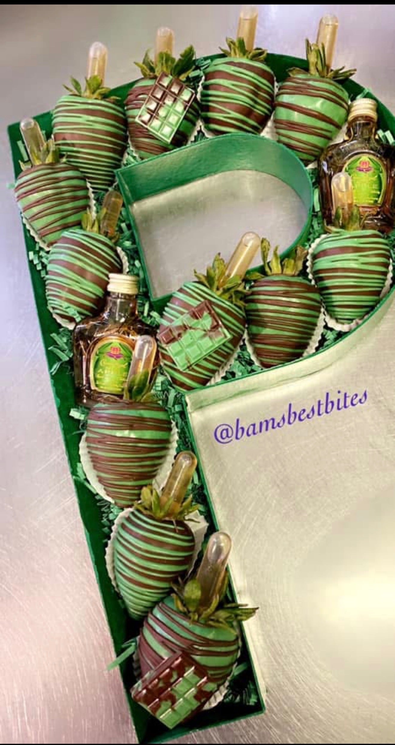 Letter Berry Platter w. Alcohol